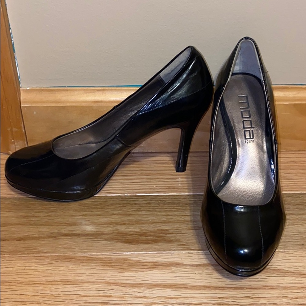 Black heel